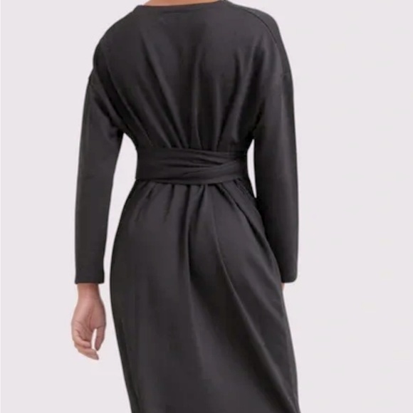 Modern Citizen Elegant Black Long Sleeve Dress - Picture 3 of 14